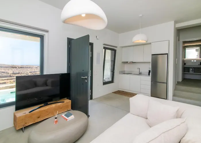 Rockaine Sunset Agios Fokas (Tinos)